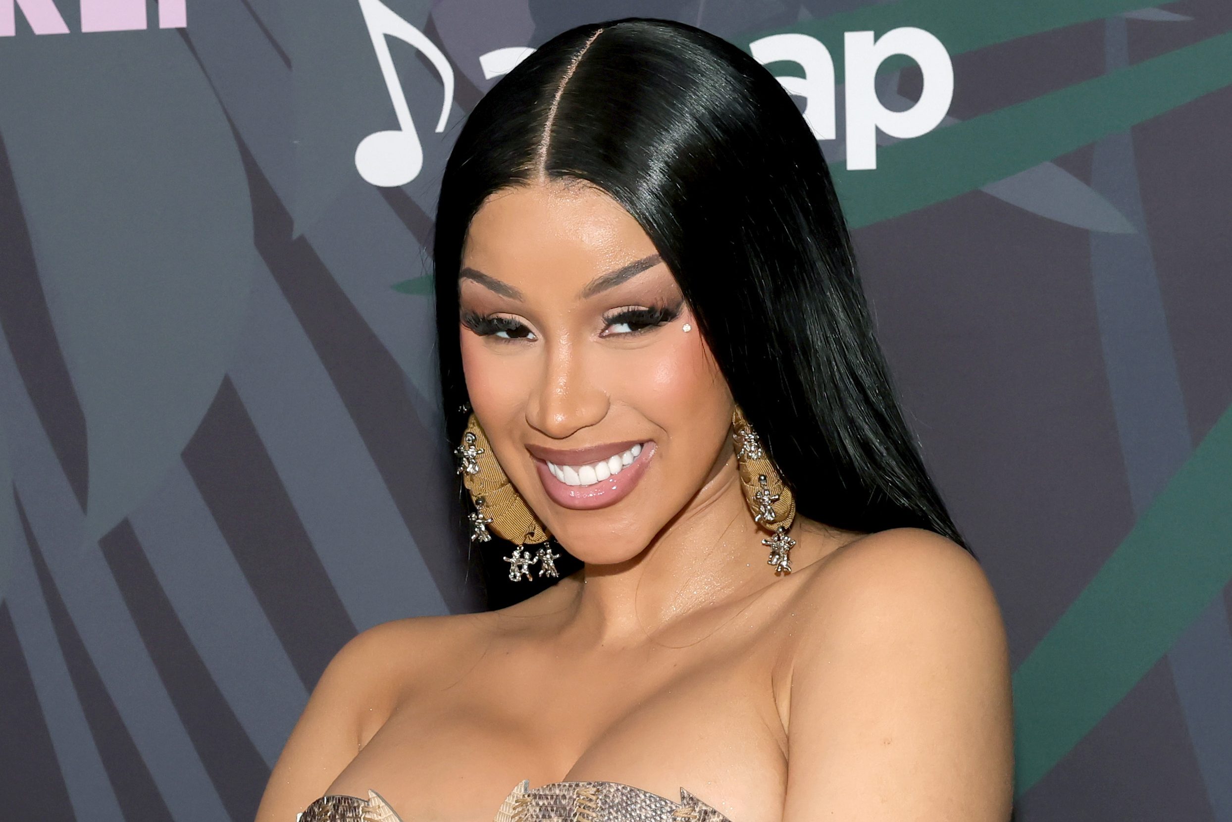 Cardi B arriving at the 2025 ASCAP Rhythm and Soul Awards at Four Seasons Hotel Los Angeles at Beverly Hills
