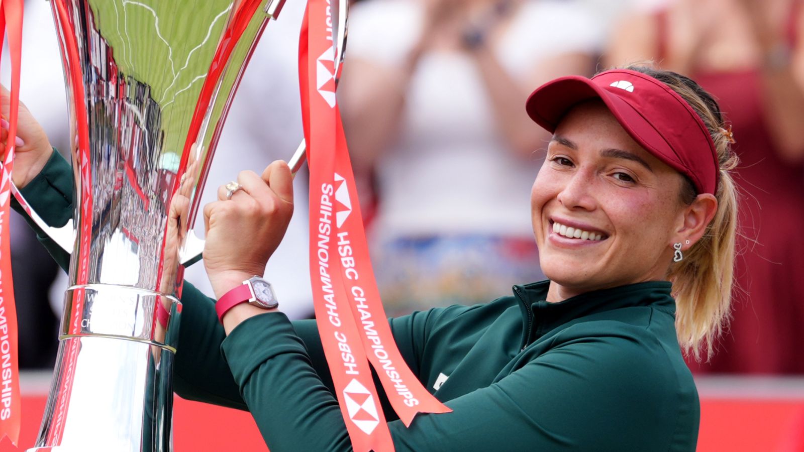 Donna Vekic celebrates winning the HSBC Championships women's singles title at Queen's Club 2026