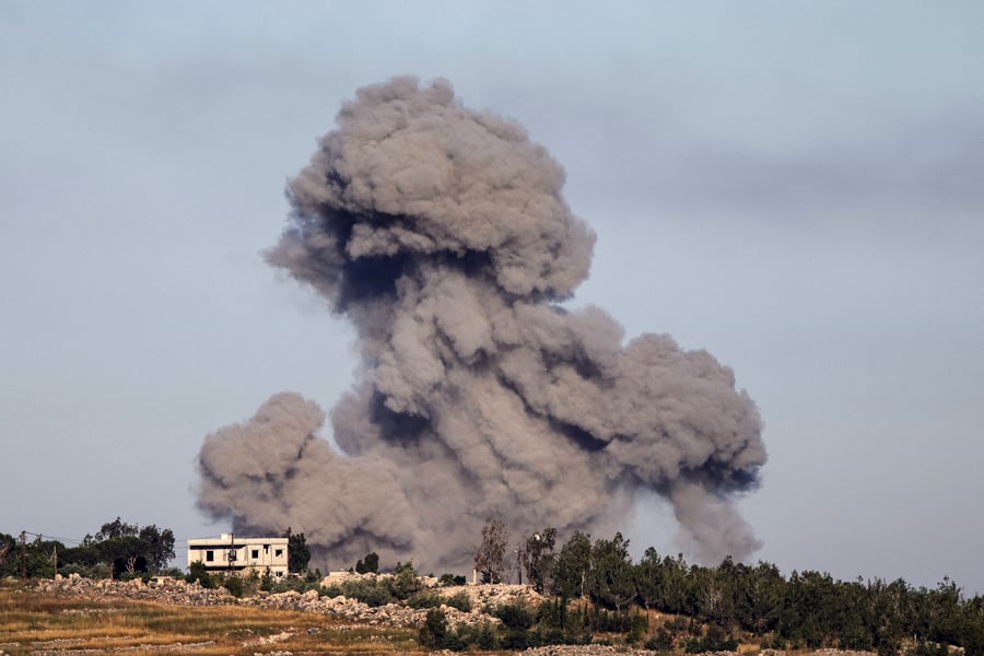 Israeli airstrike smoke rising over southern Lebanon near Beaufort Castle, June 2026