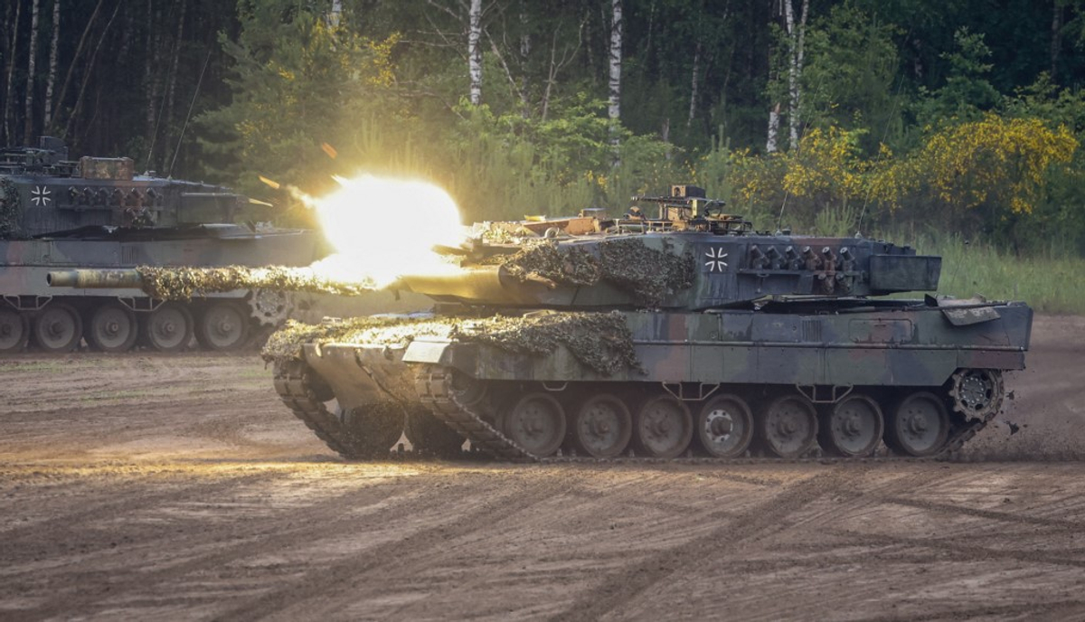 Leopard 2 tank firing during German Bundeswehr exercise as Franco-German MGCS program faces collapse