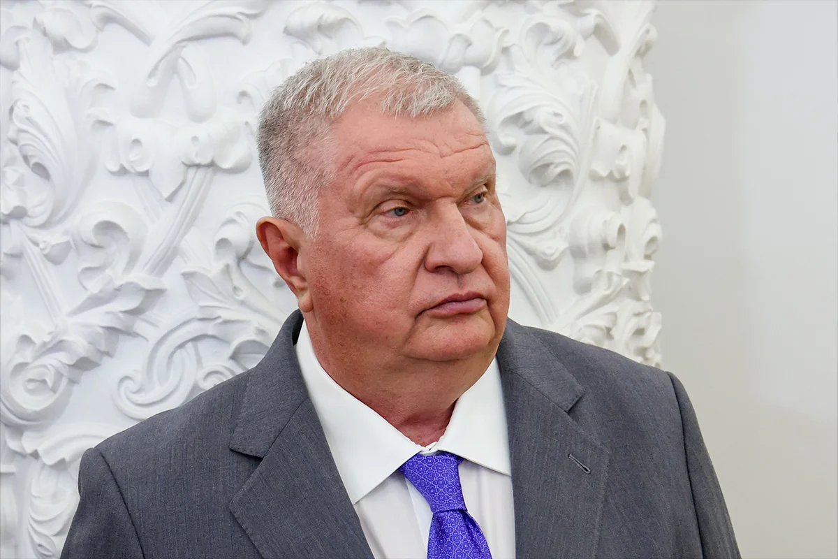 Rosneft CEO Igor Sechin speaks at the SPIEF 2026 energy panel in St. Petersburg