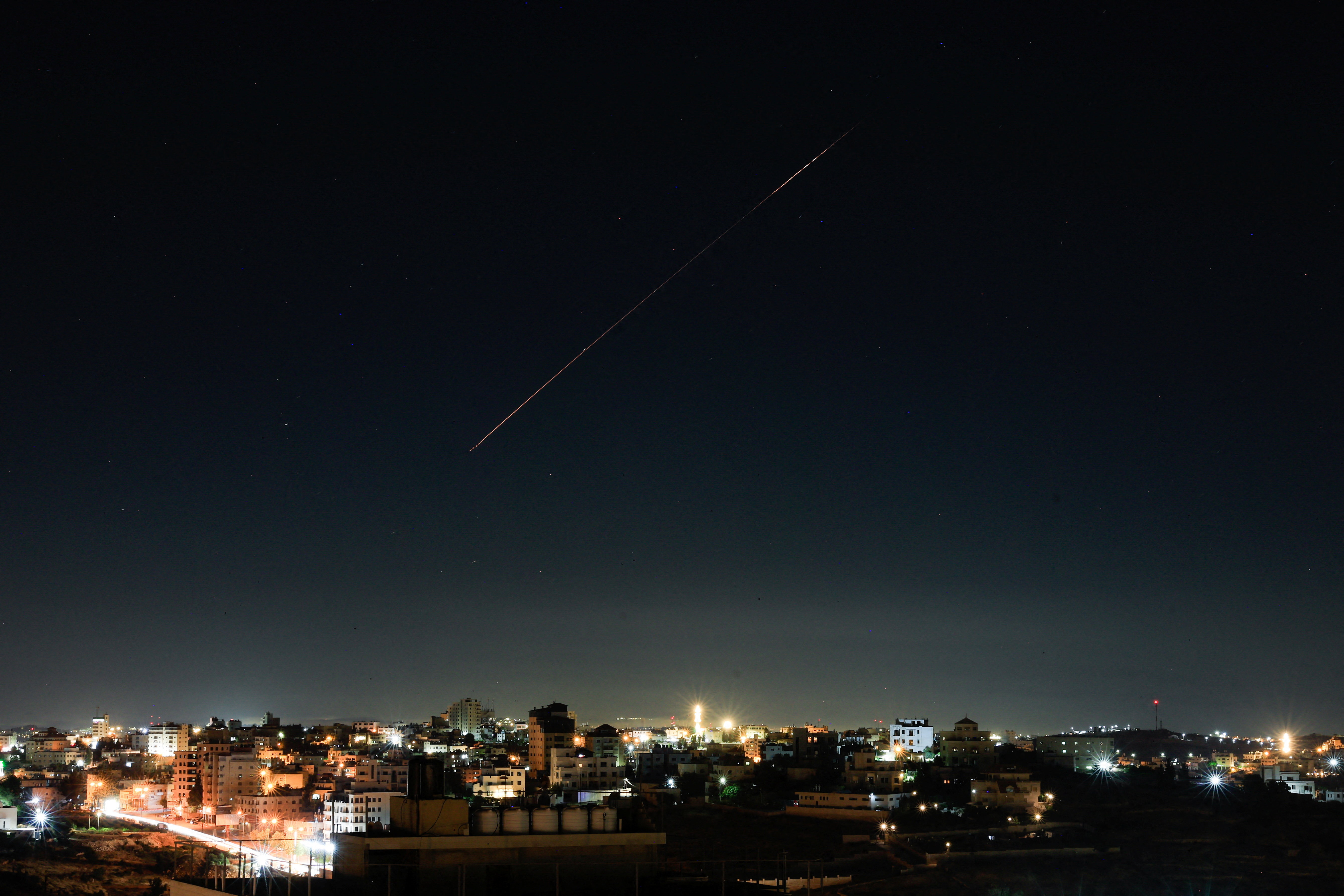 Iran fires missiles toward Israel after Israeli strikes on Beirut cross red lines, June 7 2026