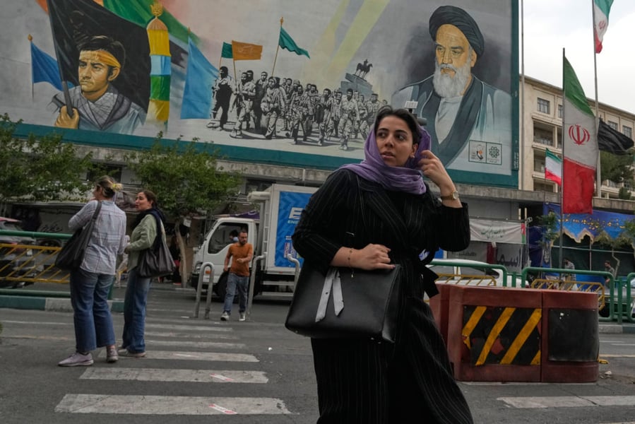 US military base in Kuwait under Iranian ballistic missile threat, June 2026