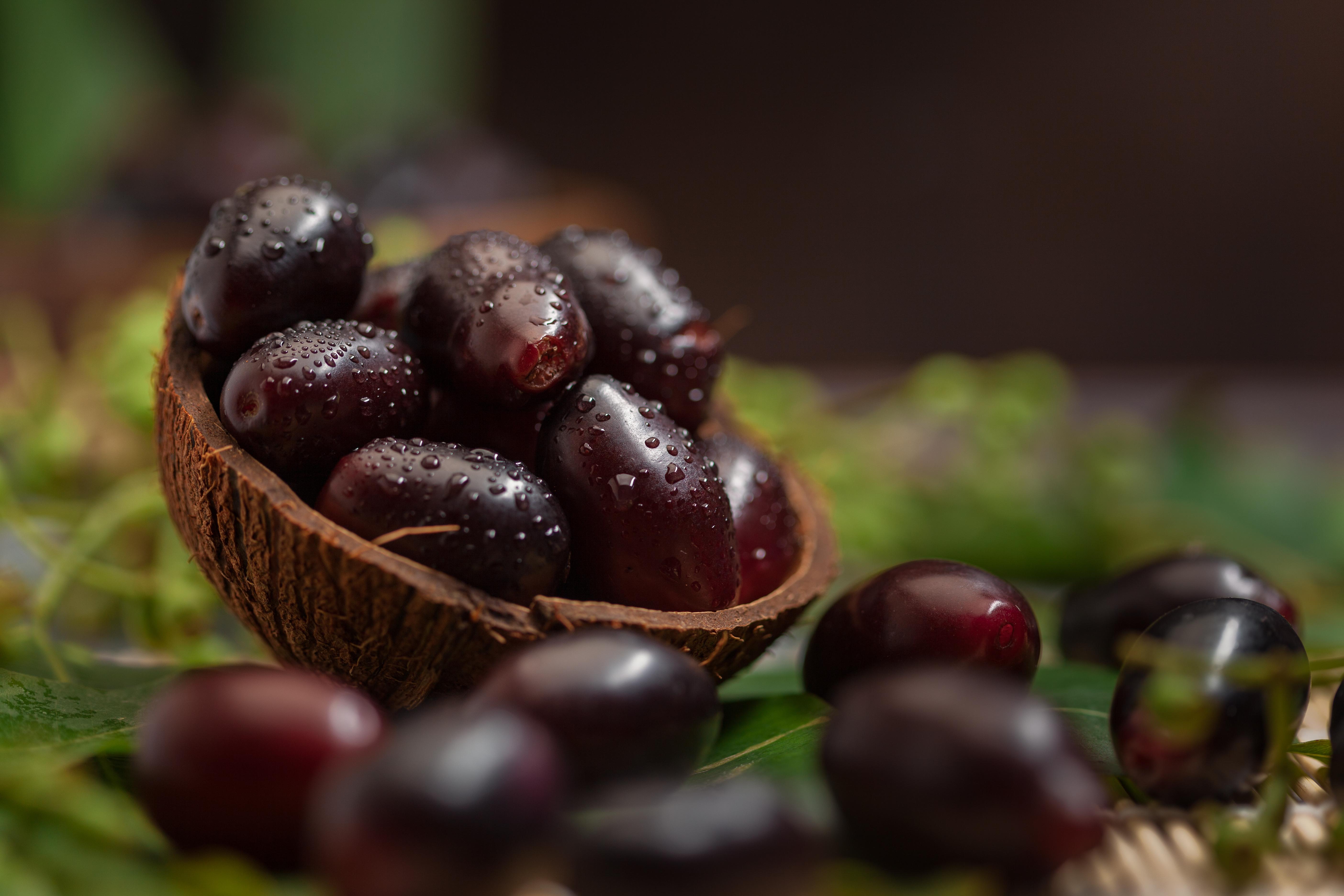 Fresh jamun black plum fruit known for antidiabetic properties in Ayurvedic medicine