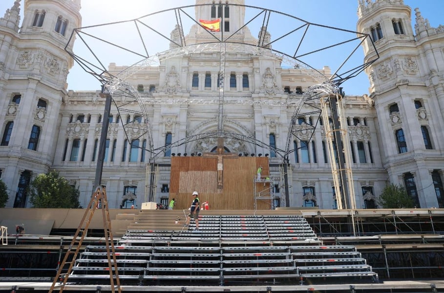 Banners and Vatican flags line the streets of Madrid ahead of Pope Leo XIV's apostolic visit to Spain in June 2026