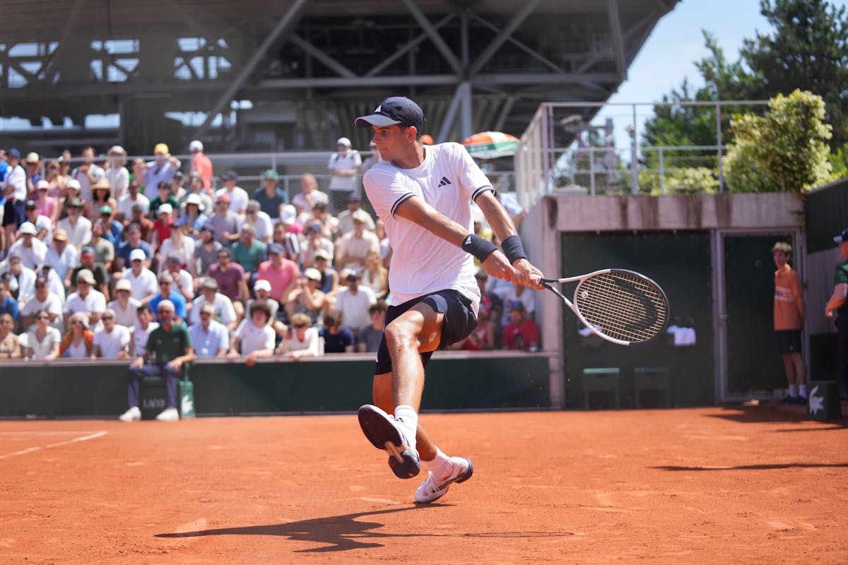 Rafael Jodar in action at Roland Garros 2026 clay court
