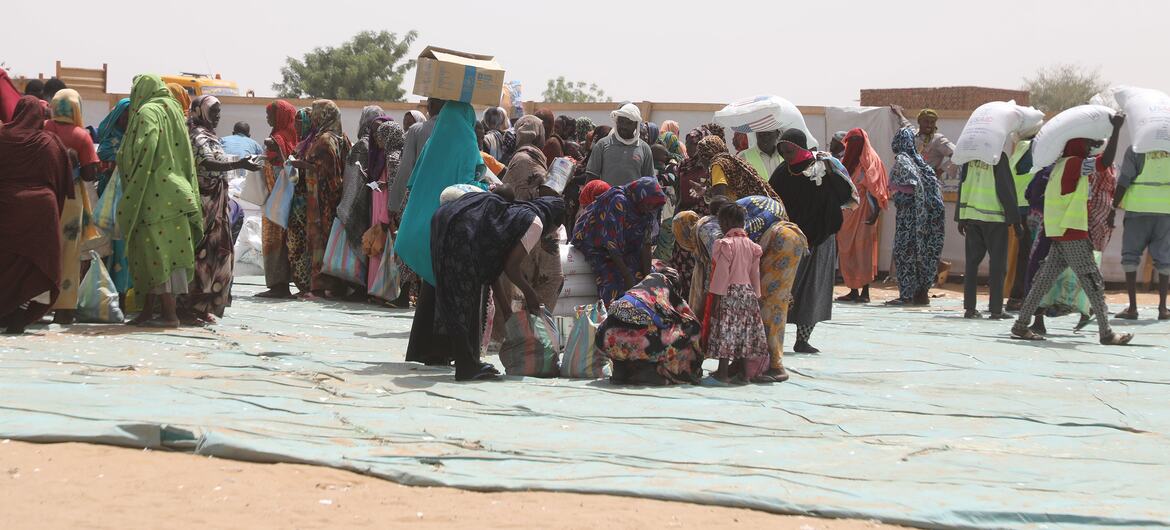 Sudanese refugees at a WFP food distribution point in Adre Chad near Sudan border June 2026