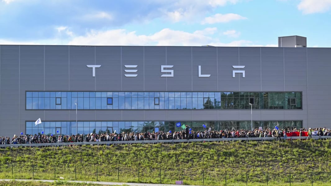 Tesla Gigafactory Berlin under EU regulatory pressure amid rising EV competition