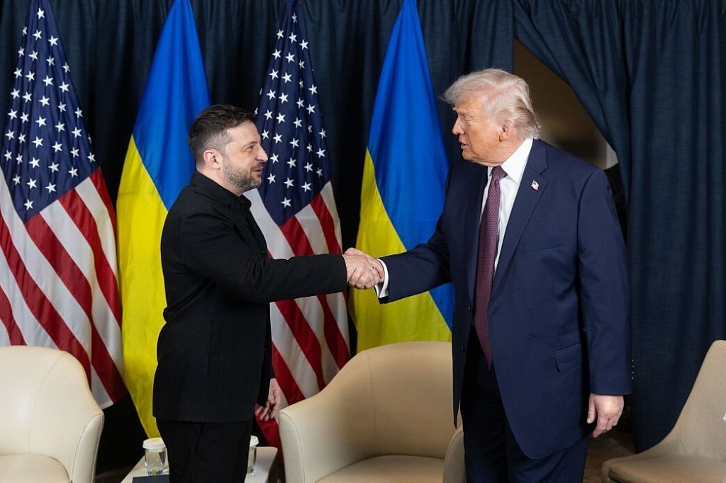 Ukrainian President Volodymyr Zelensky meets US President Donald Trump in Davos Switzerland January 2026 ahead of G7 summit
