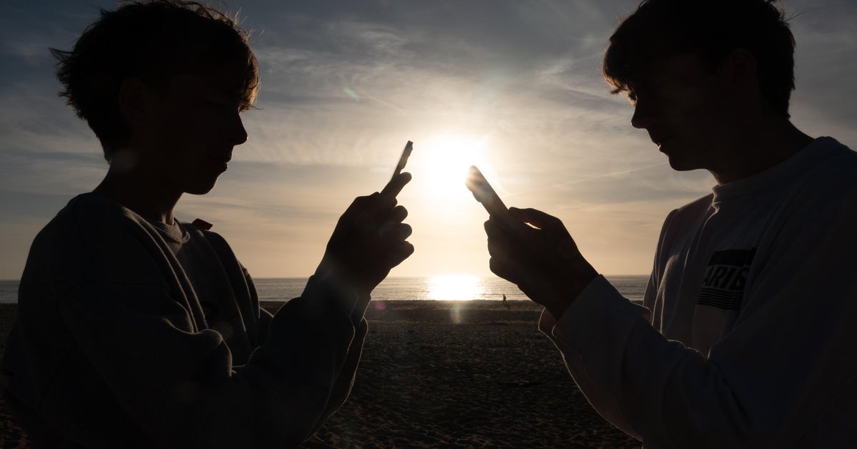 UK Prime Minister Keir Starmer announces plan to ban social media for children under 16