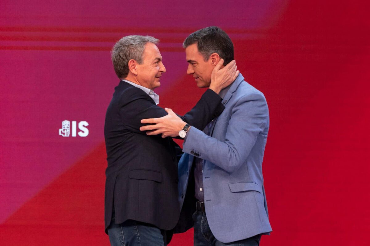 Former Spanish Prime Minister Zapatero with Pedro Sanchez amid Plus Ultra corruption probe 2026