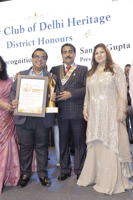 CS Aditya Rungta Honoured with the "Best President Award" by Rotary Club Delhi Divine