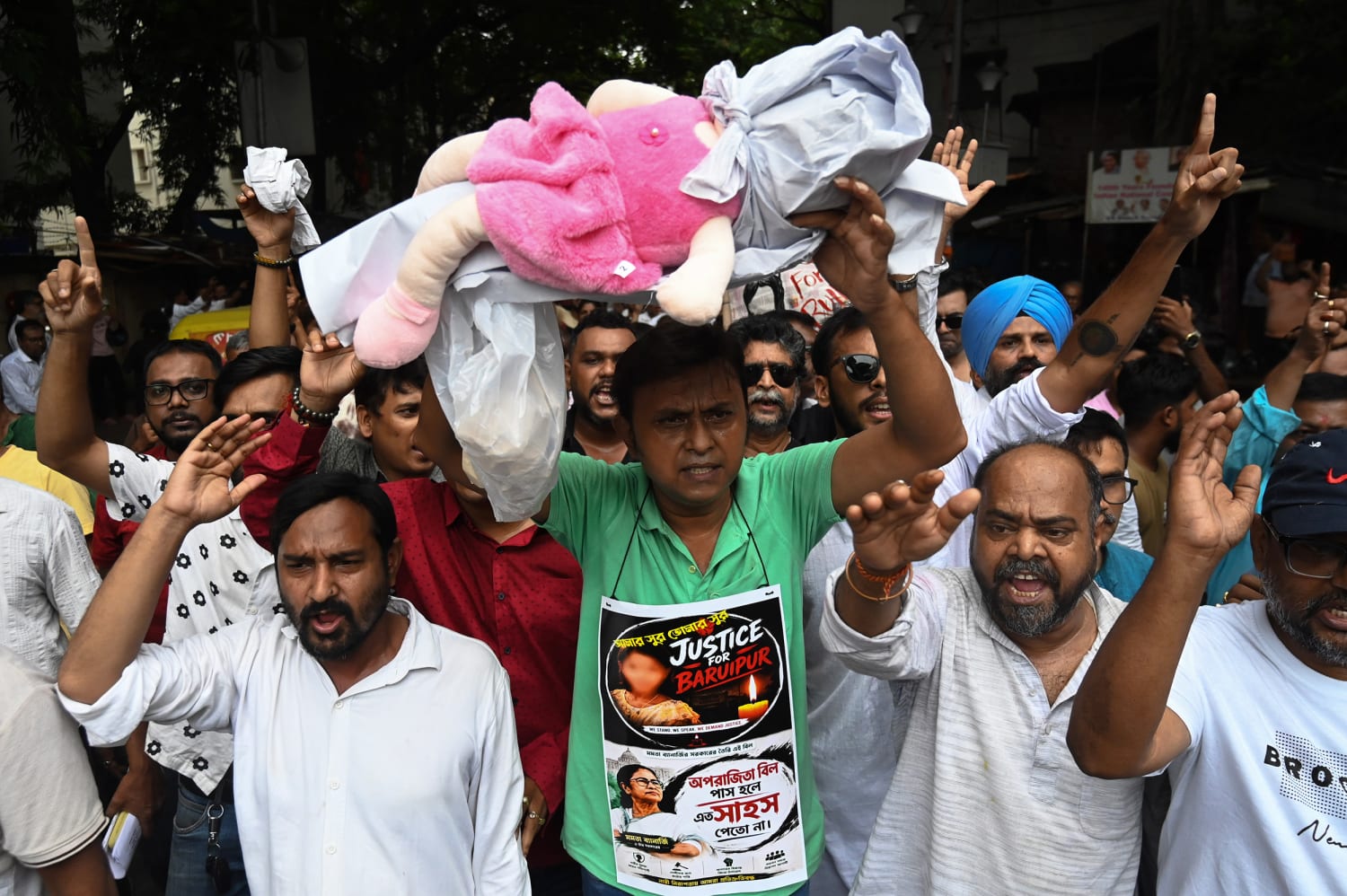 Protests in Baruipur West Bengal after rape and murder of 11-year-old girl