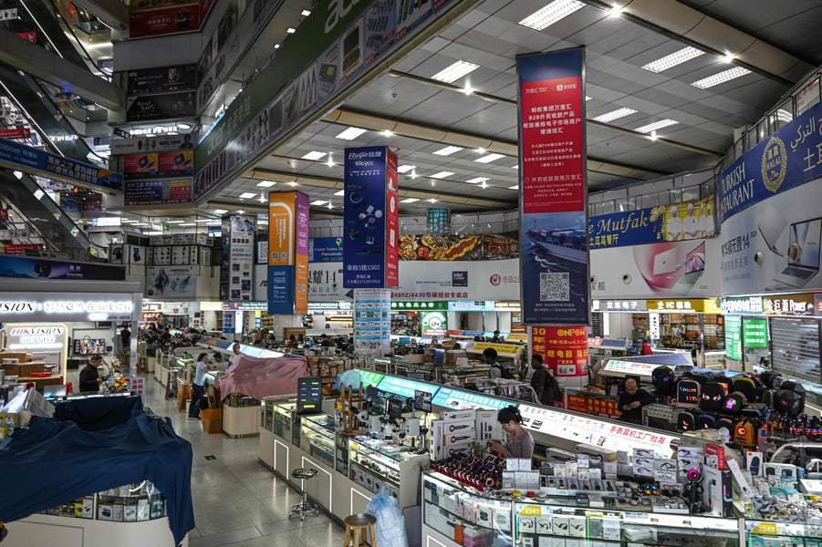 China's Huaqiangbei electronics market in Shenzhen amid the AI-driven memory chip cost surge that CXMT's IPO aims to address