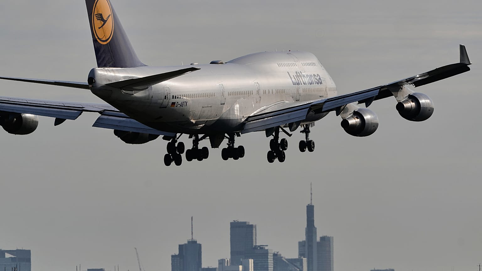 Germany emigration economy brain drain workers abroad survey
