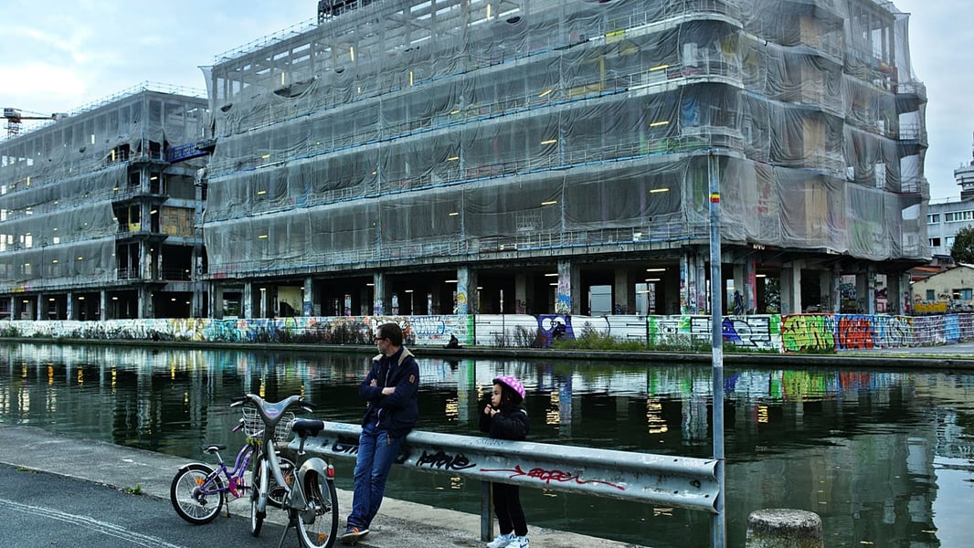 German workers economy emigration survey Indeed abroad