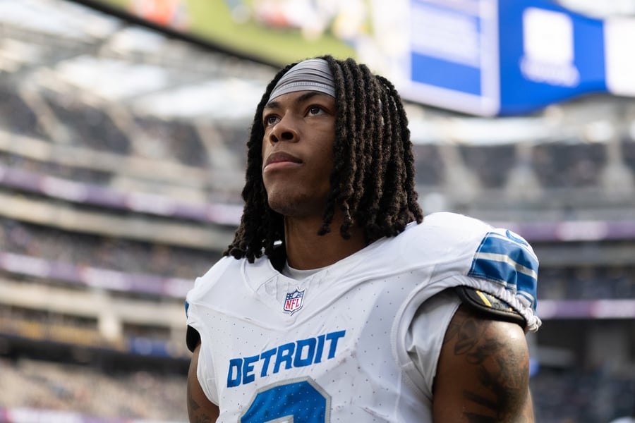 Jahmyr Gibbs at Detroit Lions training camp 2026 amid contract negotiations