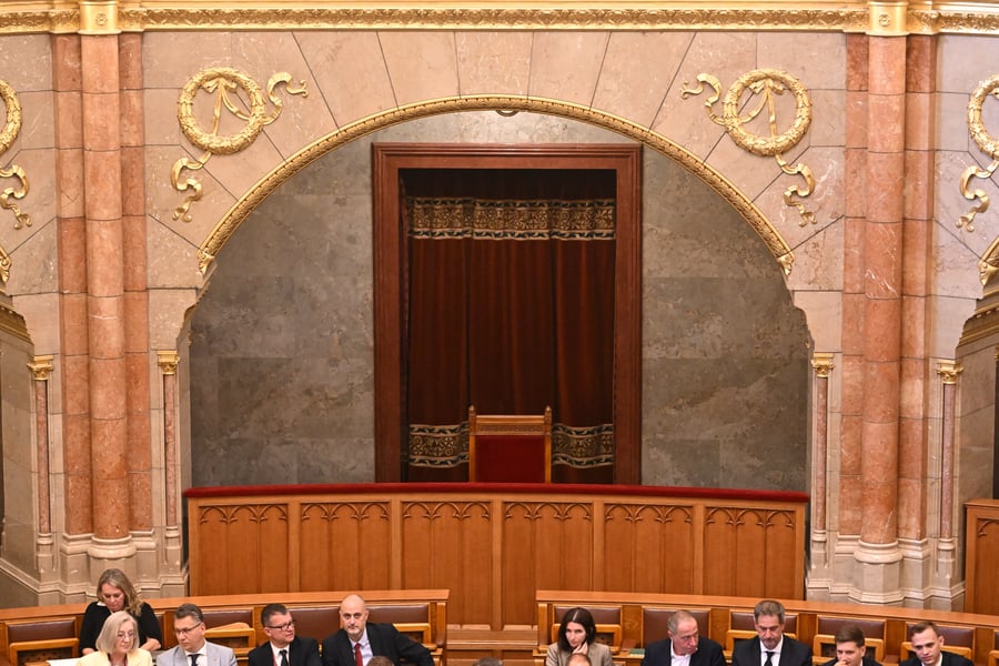 Hungarian parliament in Budapest votes to oust Orbán-appointed President Tamás Sulyok July 2026