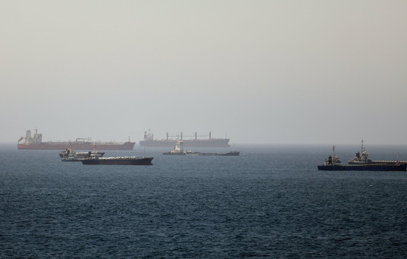 Oil tanker explosion near Strait of Hormuz amid IRGC mine operations July 2026