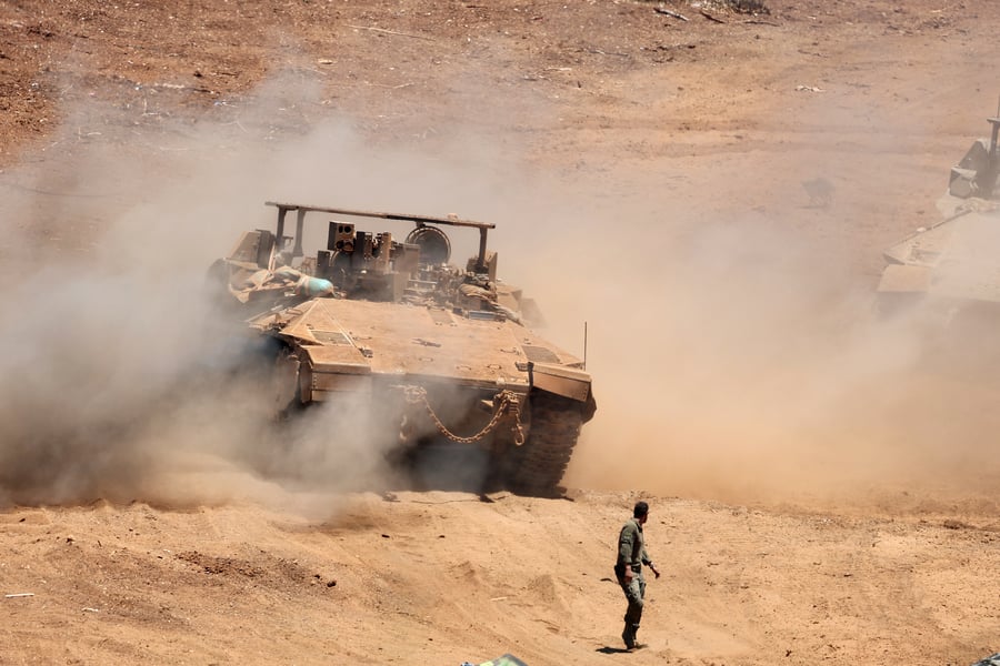 Israeli troops in southern Lebanon amid US-Iran peace deal negotiations