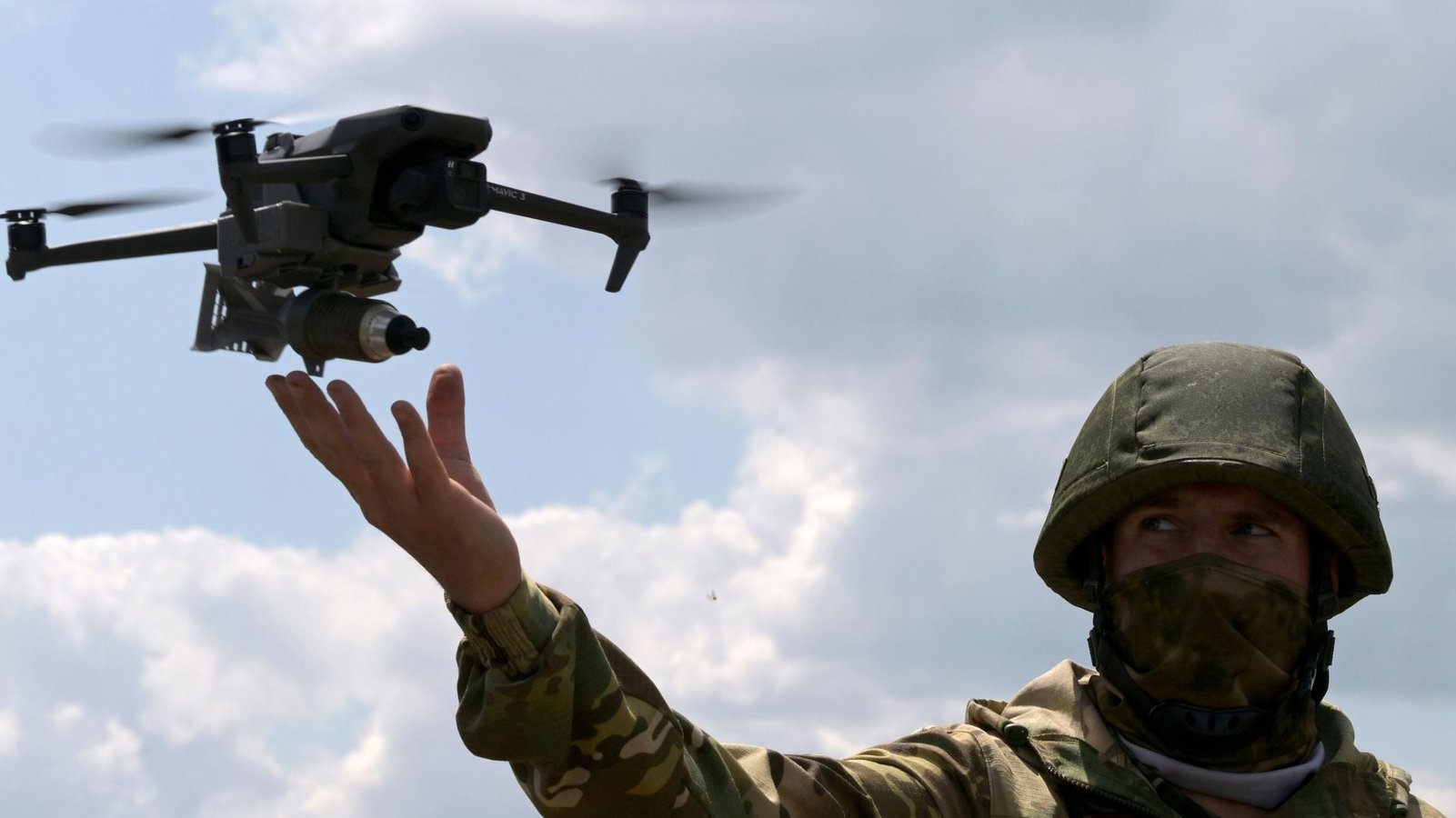Ukrainian drone attack on Moscow region as air defenses intercept 452 drones overnight