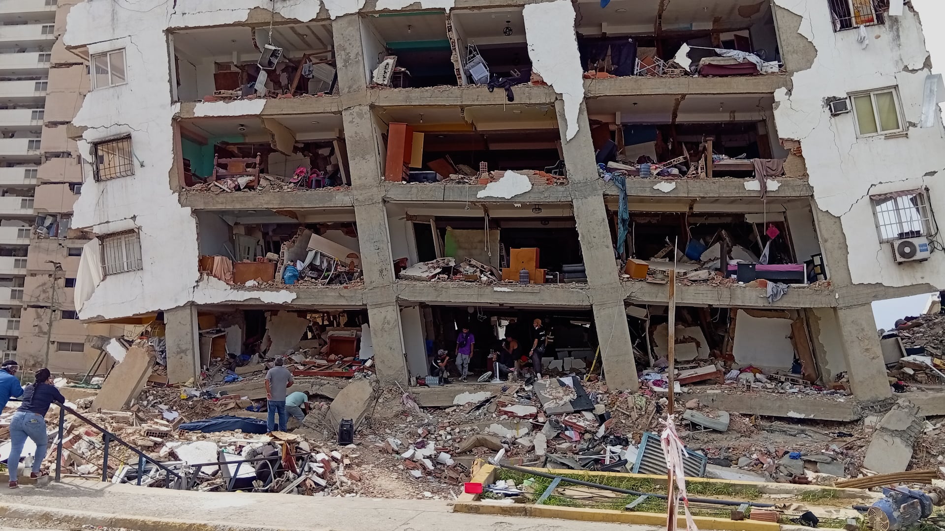 A tower block dangerously tilted after the June 24 2026 Venezuela earthquake in La Guaira