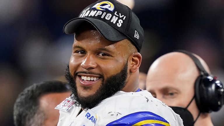 Aaron Donald back with Los Angeles Rams for 2026 NFL season