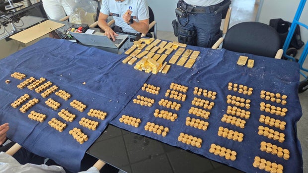 Gold coins discovered alongside gold bars in Dendermonde Belgium by Lokale Politie August 2026