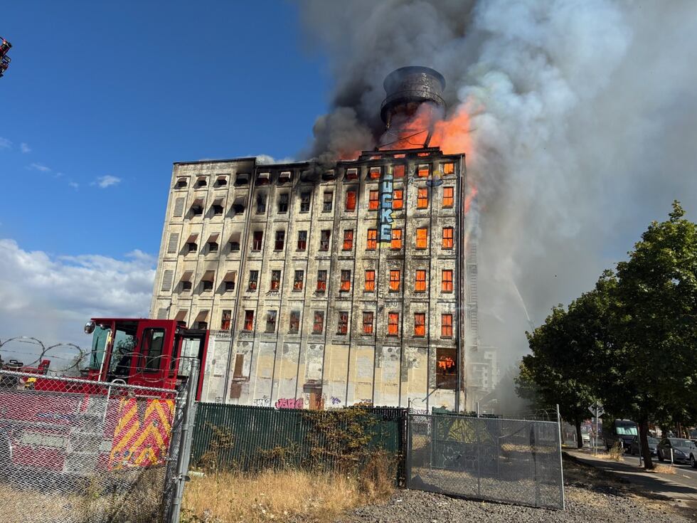 Centennial Mills warehouse burning in Portland Pearl District August 2026