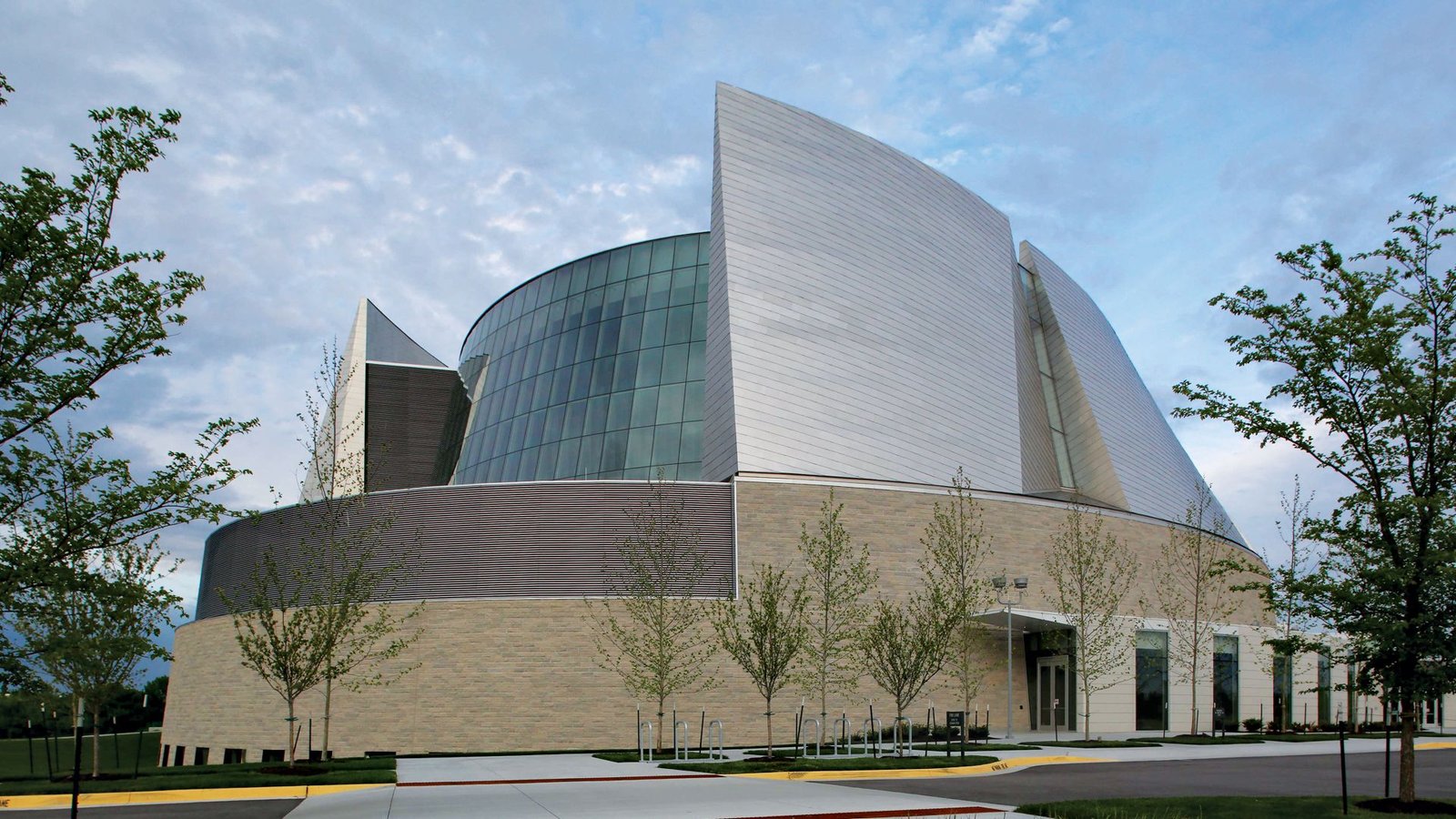 The Church of the Resurrection in Leawood, Kansas, founded by Democratic Senate candidate Adam Hamilton, the largest United Methodist Church in the United States