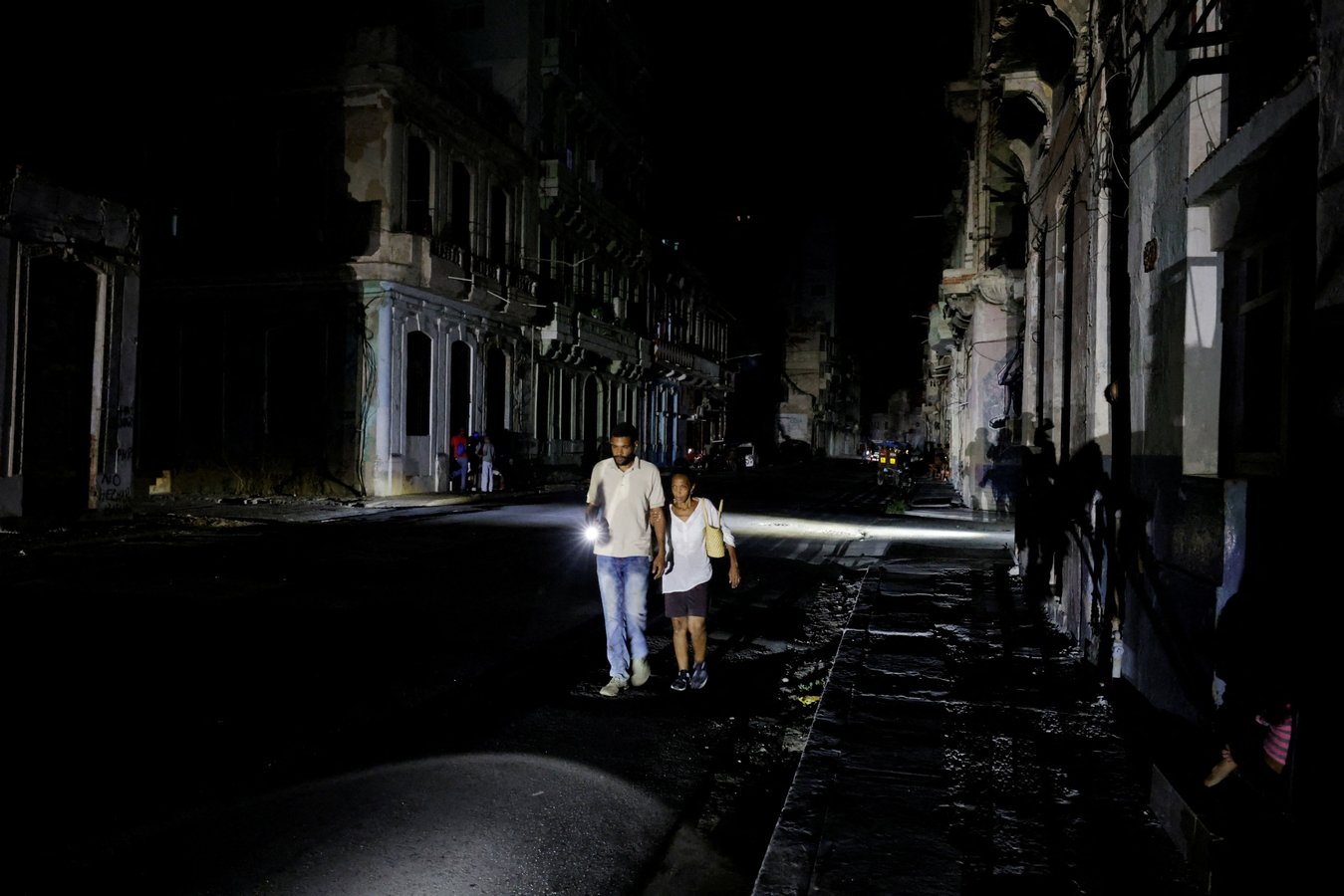 Havana Cuba streets in darkness during fourth nationwide power grid collapse of 2026