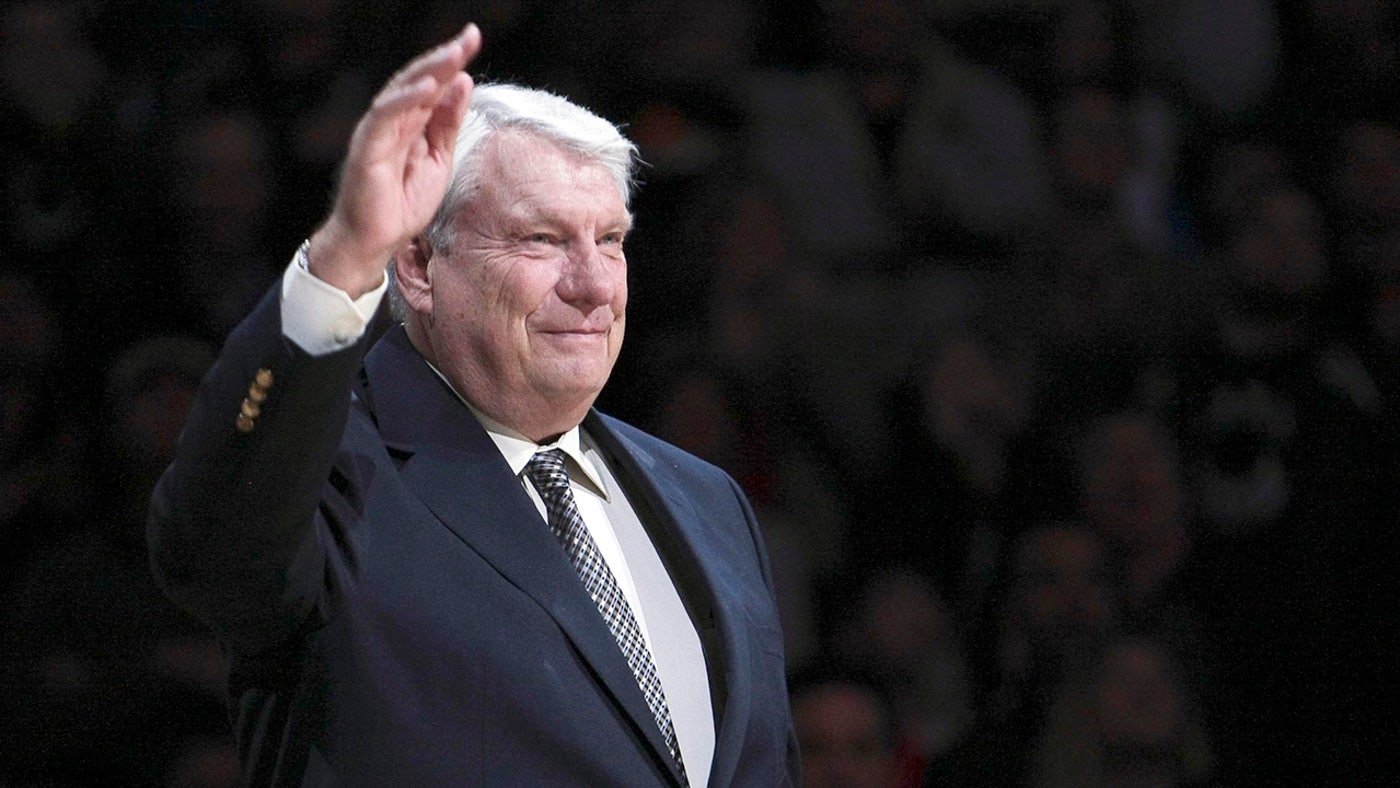 Don Nelson coaching the Golden State Warriors, architect of Nellie Ball positionless basketball