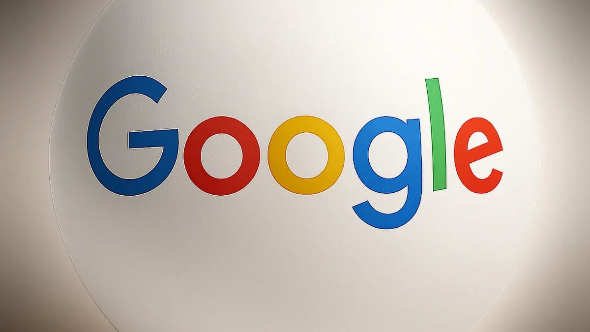 Google AI Search interface showing Gemini-powered results and the potential for private document data exposure