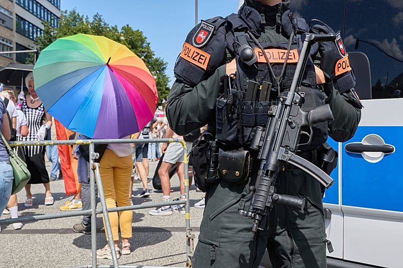 Police officer stationed at Hamburg Pride 2026 on Steindamm amid heightened security after Berlin attack