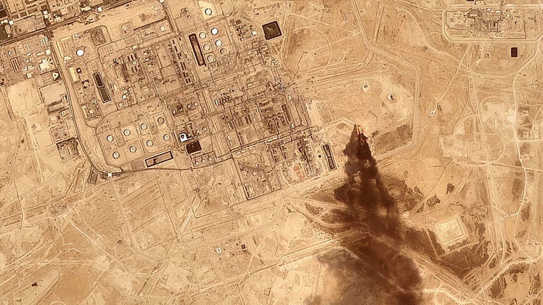 Houthi attack on Saudi shipping in the Red Sea near Yanbu