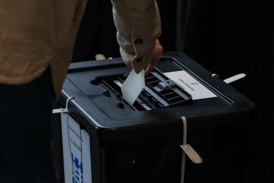 Iceland votes against resuming EU accession negotiations in referendum as EU fears image damage