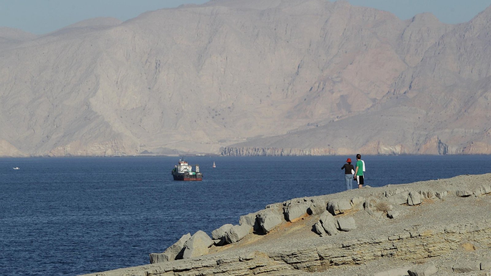 Iran Oman bilateral talks Strait of Hormuz mediation shipping