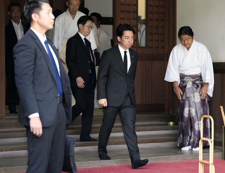Japan Defense Minister Shinjiro Koizumi at Yasukuni Shrine Tokyo WWII anniversary