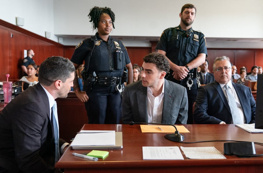 Luigi Mangione appears in Manhattan Criminal Court for pre-trial hearing in UnitedHealthcare CEO murder case