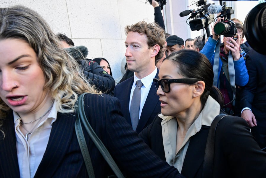 Meta CEO Mark Zuckerberg arrives at Los Angeles Superior Court February 2026