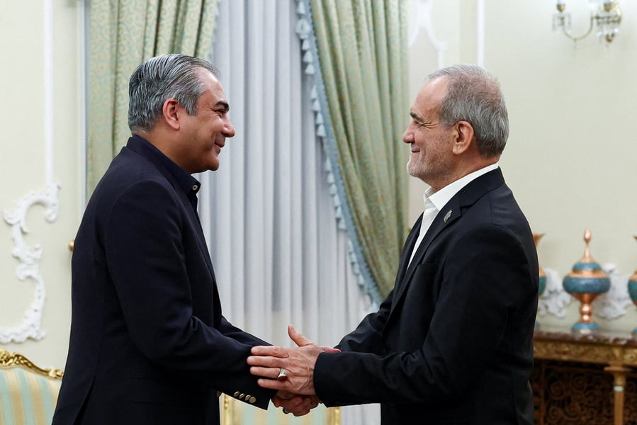 Iranian President Pezeshkian meets Pakistan Interior Minister Mohsin Naqvi in Tehran August 2026