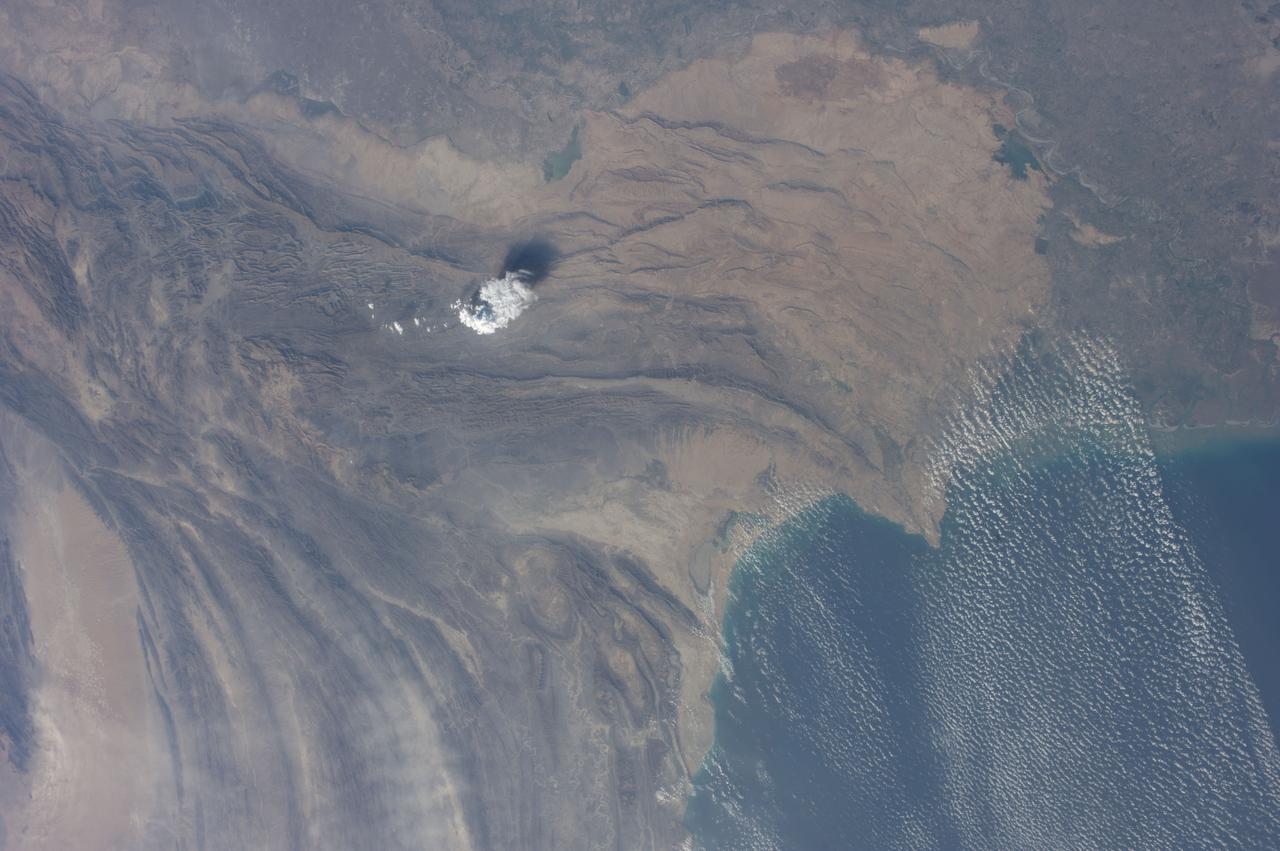 Strait of Hormuz region from Expedition 40 on the International Space Station showing Iran, Oman and the Persian Gulf