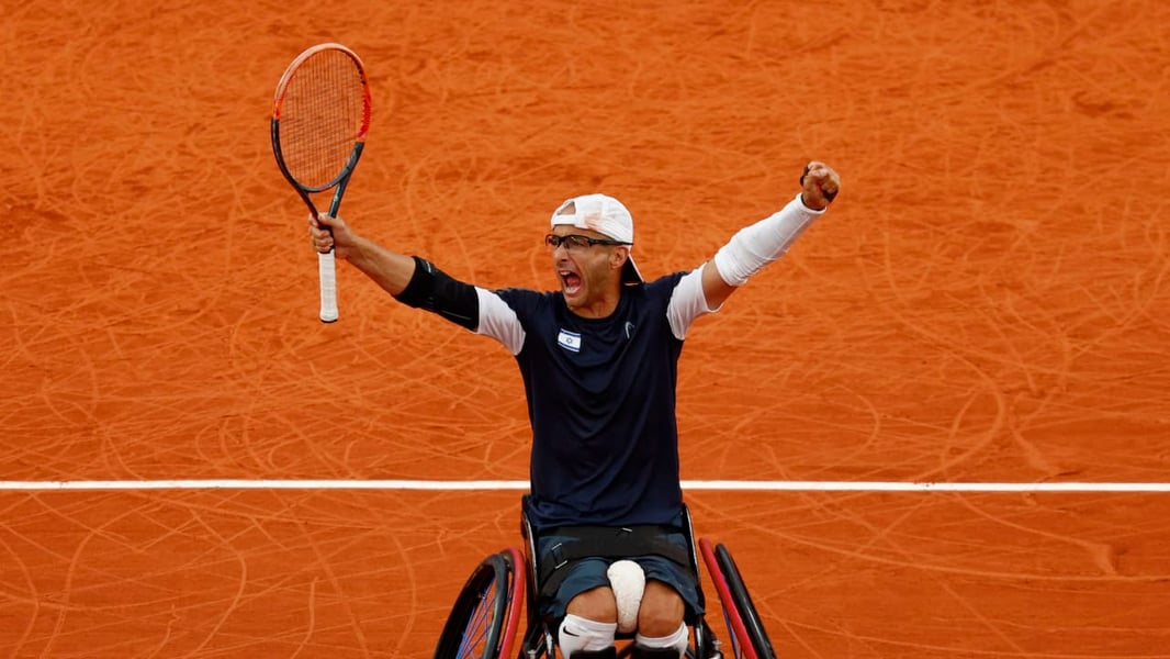 Guy Sasson competes in the wheelchair quads division at the 2026 US Open at Flushing Meadows