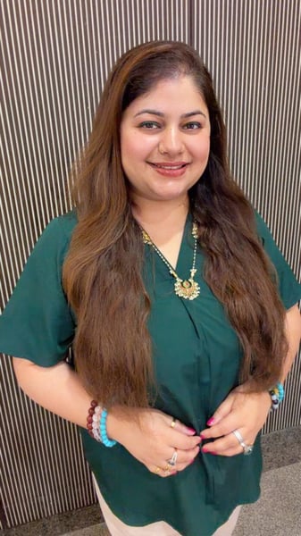 How Sanskritii Sethi Built a Global Following Guiding People Understand Their Own Lives