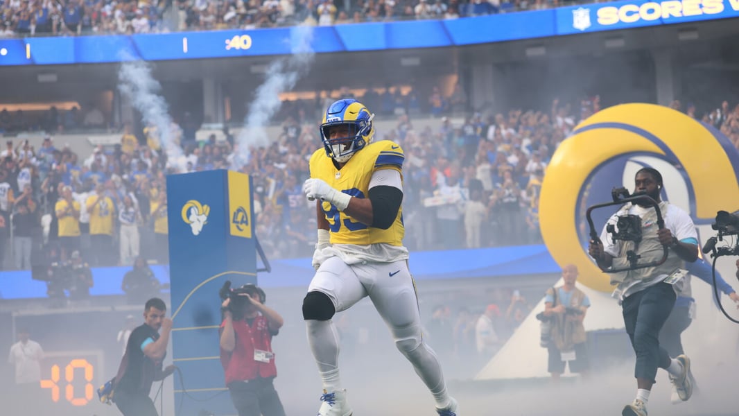 Aaron Donald Los Angeles Rams defensive tackle first game return from retirement Week 2 New York Giants 2026