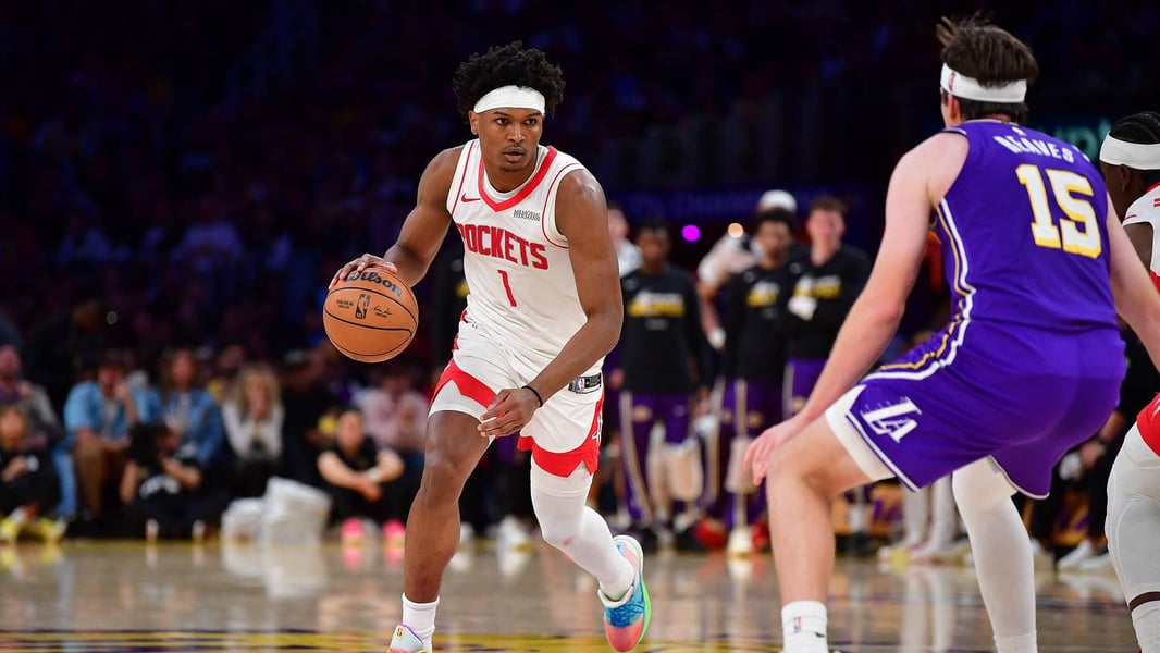 Amen Thompson in action for the Houston Rockets during the 2025-26 NBA season