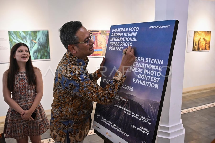 Exhibition photographs displayed at the Andrei Stenin International Press Photo Contest 2025 roadshow at ANTARA Heritage Center, Jakarta
