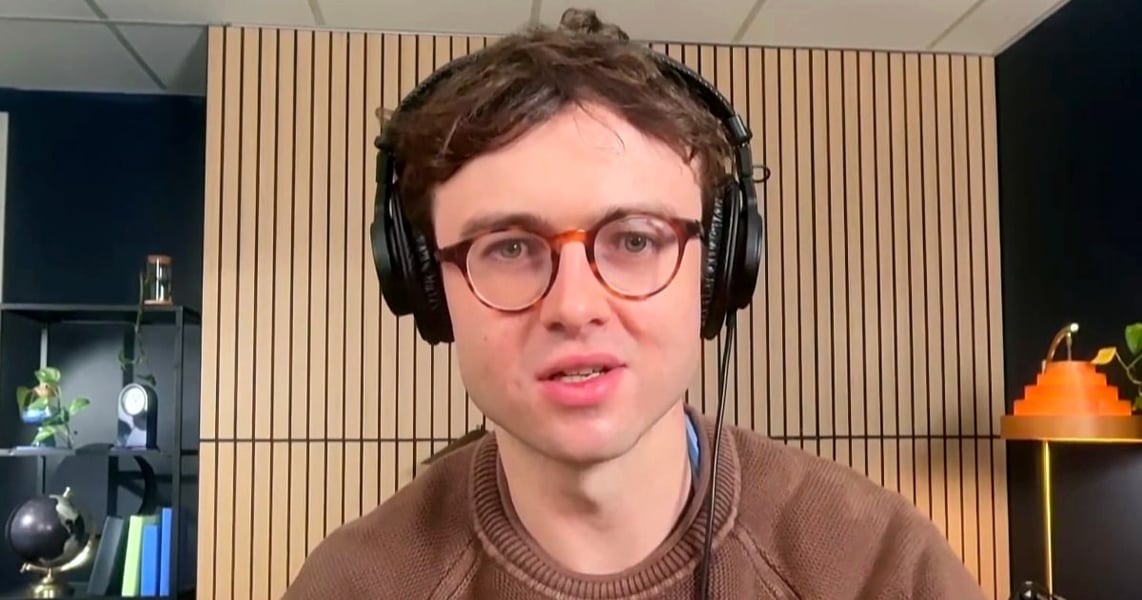 Jacob Coxon, former Anthropic pretraining researcher who resigned over AI safety concerns