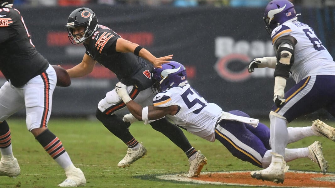 Caleb Williams Chicago Bears quarterback hamstring injury update Week 2 vs Vikings