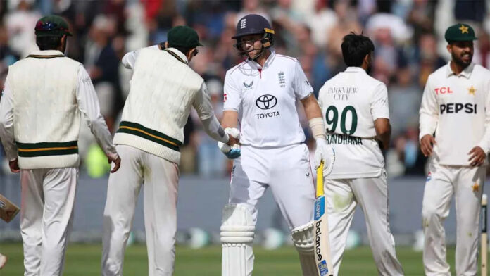 Joe Root and Jordan Cox celebrate England's 3-0 Test series sweep over Pakistan at Edgbaston